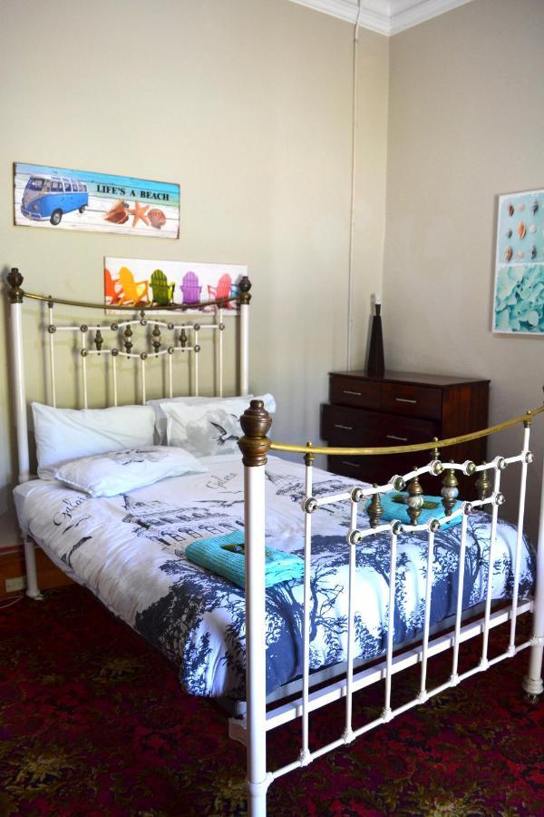 Ithaca 1896 Manor Hotel บัสเซลตัน ภายนอก รูปภาพ