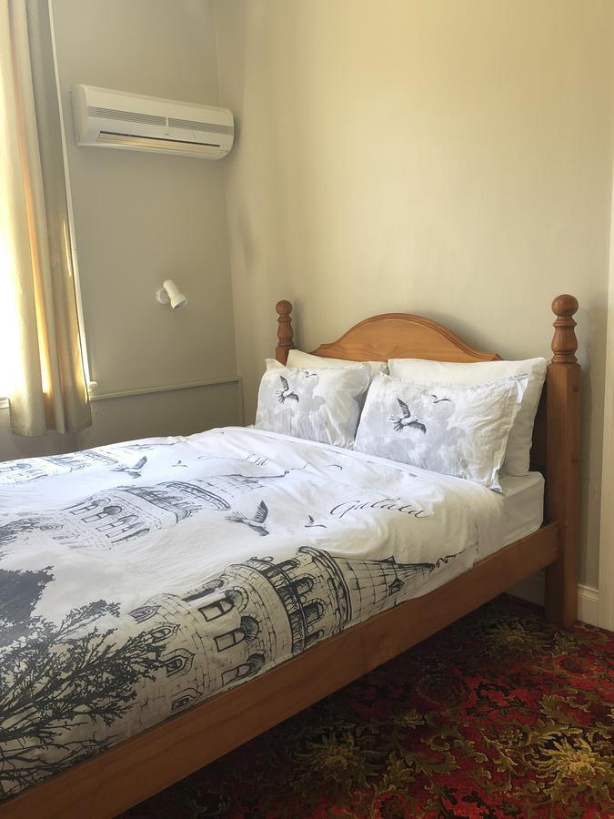 Ithaca 1896 Manor Hotel บัสเซลตัน ภายนอก รูปภาพ
